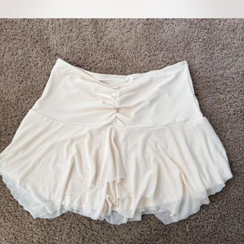 Cider Women's Cream and White Skirt